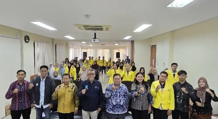 Tunjukkan Eeksistensi, PMB UT Banjarmasin Lantik Pengurus Baru