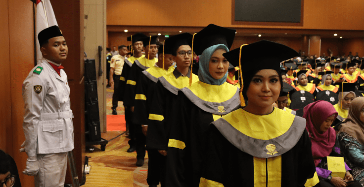 Wisuda Universitas Terbuka Banjarmasin Tahap II Tahun 2024