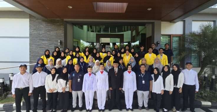 Upacara Bendera Hari Kebangkitan Nasional di UT Banjarmasin